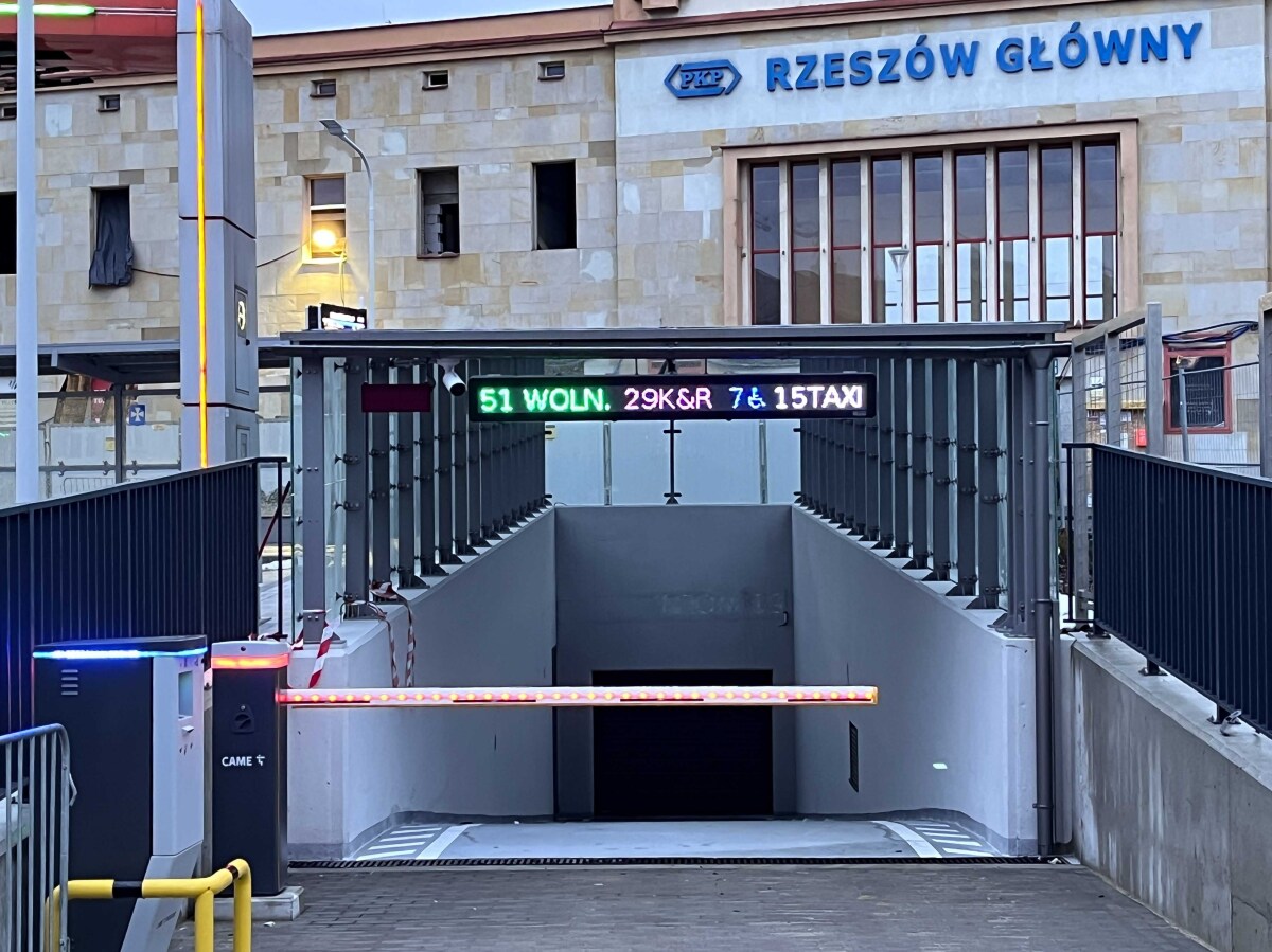 Rzeszowskie Centrum Komunikacyjne na chwilę przed otwarciem [STYCZEŃ 2024]